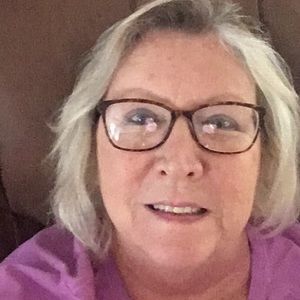 Meet your Posher, Debra